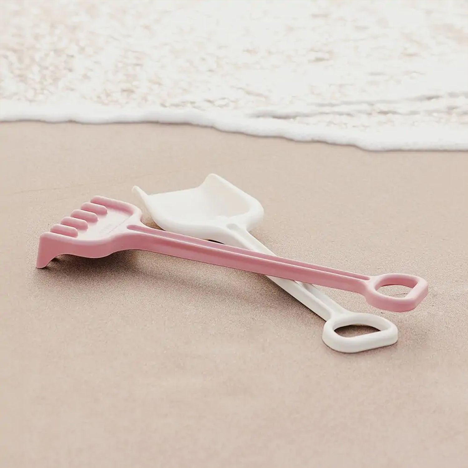 Miniland ECO Rake & Spade Sand Set - Eco-Friendly Beach Toys - Image 3